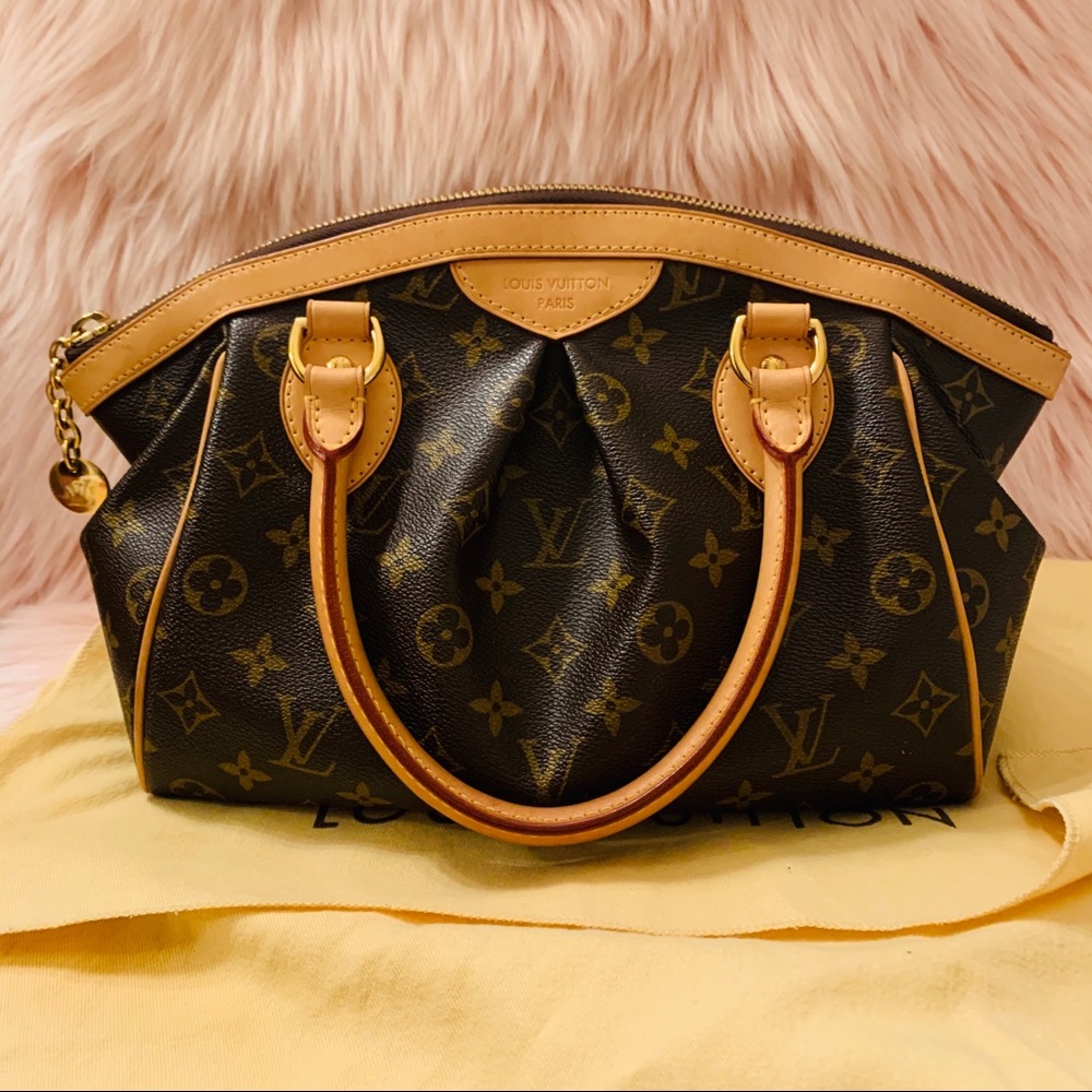 SOLD‼️💯 authentic Louis Vuitton tivoli pm